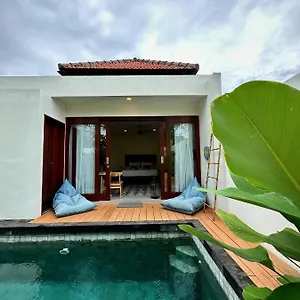 https://the-seaglass-villa.ubudhotelsnow.com